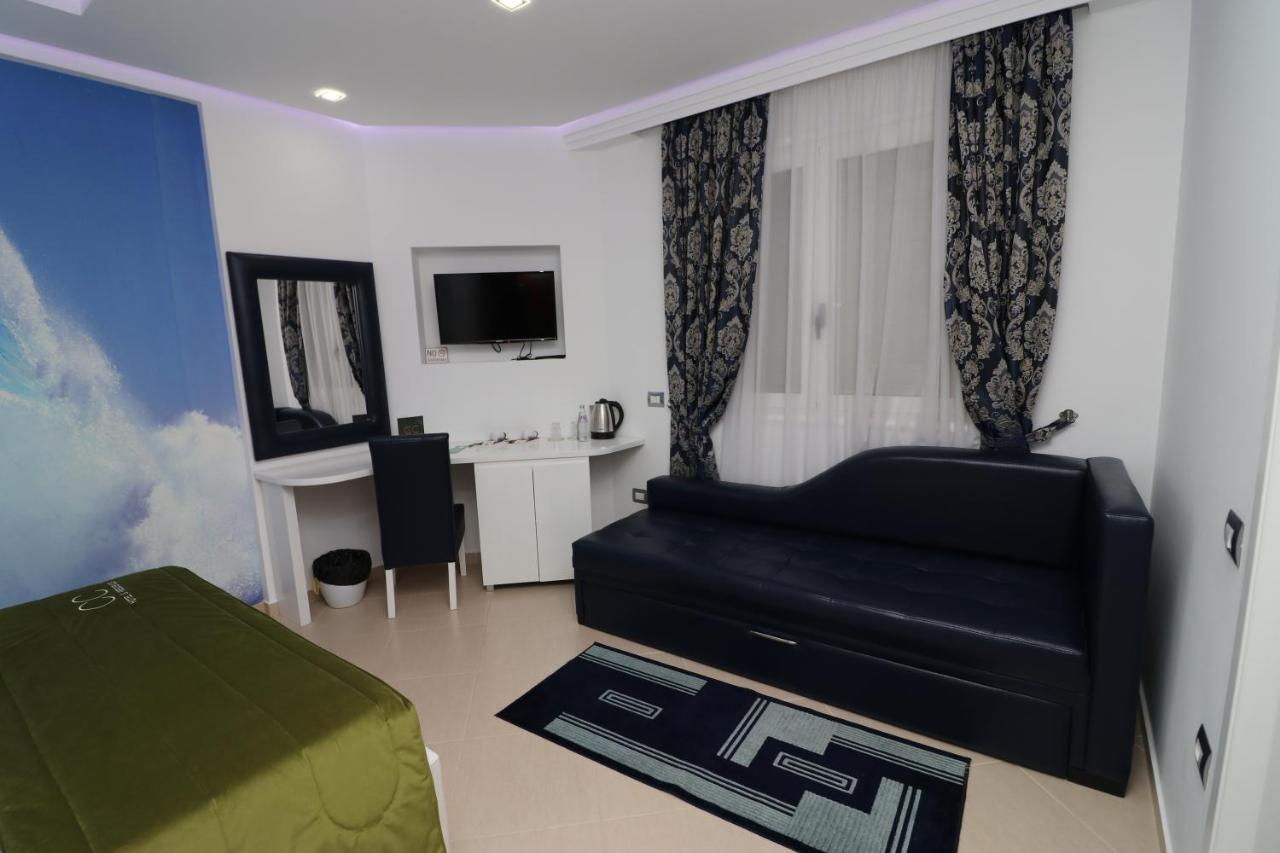 Cc Hotel & Residence Vlorë Eksteriør bilde